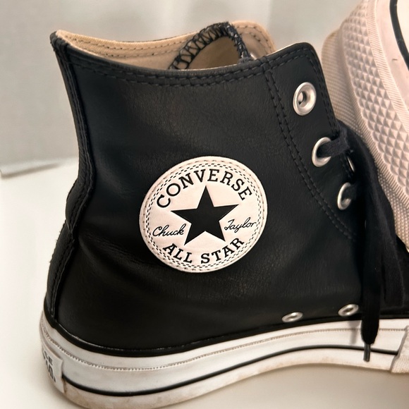Converse Women's Leather High Top Sneakers Size 9 - Picture 5 of 12